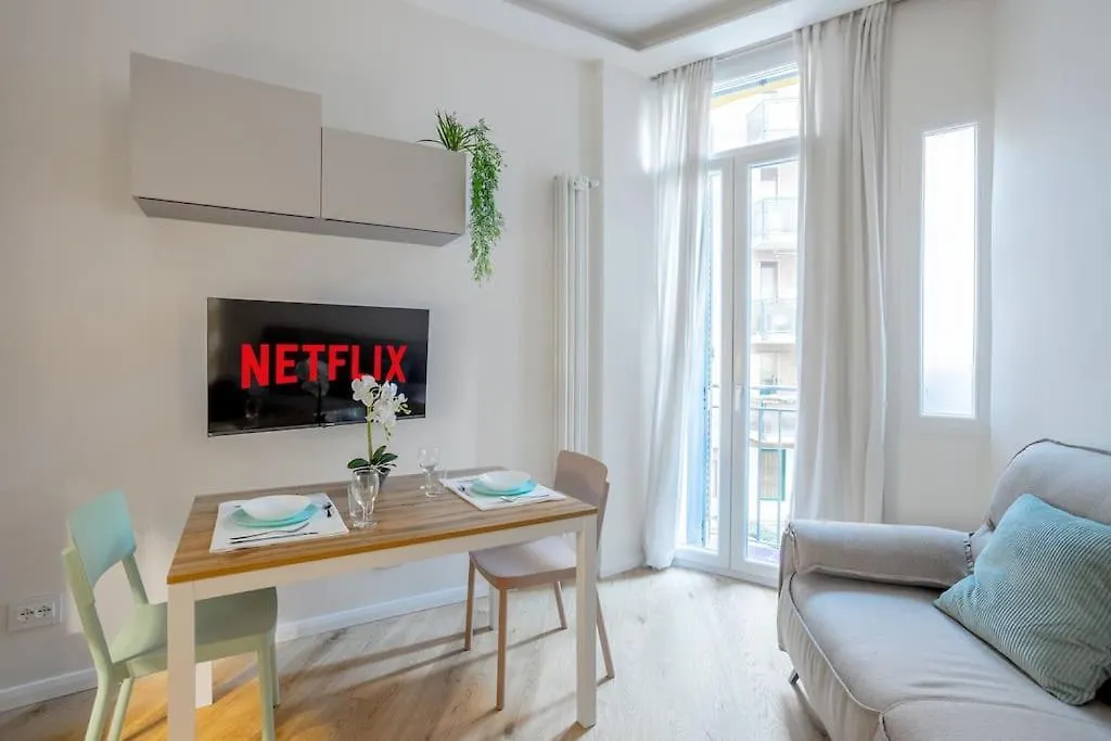 شقة ميلان Duomo-Fiera Mi Master Suite Design Wifi+Netflix
